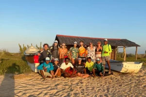 Kite Addict Colombia group photo at the beach in La Guajira