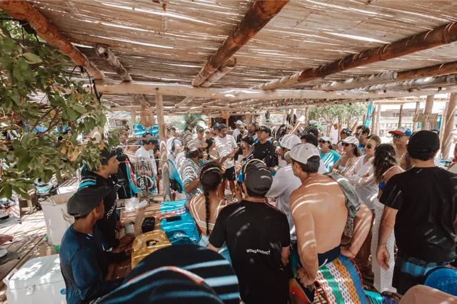 Live music and cultural performances during Kite Fest Guajira in Mayapo, La Guajira.